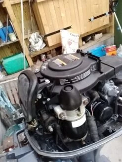 Moteur HIDEA 20 Cv Arbre Long, Commande à Distance, Démarrage Electrique 4 Temps Carburateur -NautiquePro Soldes Magasin Moteur Hors Bord 20 cv Hidea arbre long commande a dista 3