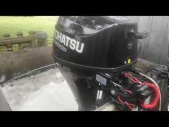 Moteur Hors-Bord 30 Cv Tohatsu Arbre Long Démarrage Electrique Barre Franche Standard Relevage Manuel