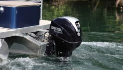 Moteur Hors-Bord 40 Cv Tohatsu Arbre Long, Démarrage Electrique, Commande à Distance, Relevage Electrique -NautiquePro Soldes Magasin Moteur Hors Bord 40 cv Tohatsu Arbre Long Demarrage Elec 10