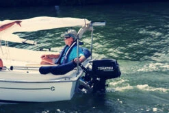 Moteur Hors-Bord Tohatsu 6 Cv Long Noir Sail Pro -NautiquePro Soldes Magasin Moteur Hors Bord Tohatsu 6 cv Long Noir Sail Pro MFS6D S