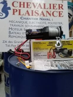 Treuil Electrique 12 Volts Type: LT 2000 SUPERWinch 10 Treuil Electrique 12 Volts Type: LT 2000 SUPERWinch -NautiquePro Soldes Magasin Treuil Electrique 12 Volts Type LT 2000 SUPERWinch LT200 3